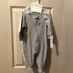 Tahari 3/6M 3 piece sleeper set New With Tags!